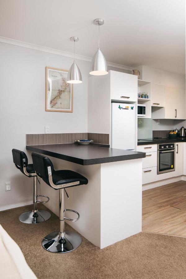 Fabulous Apartment With Private Spa Pool & Gym Picton Exterior foto